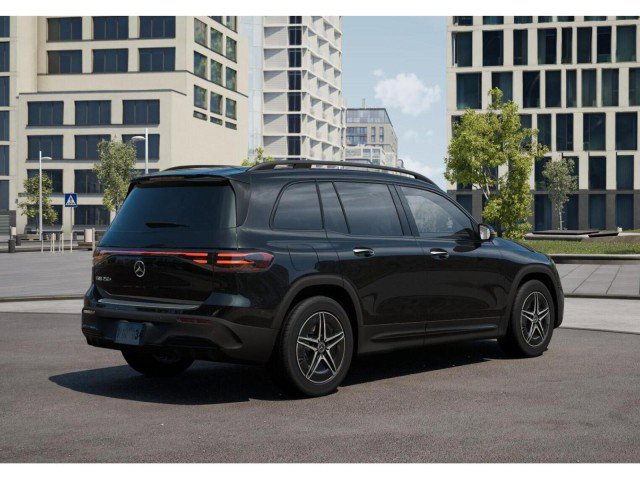 Used 2024 Mercedes-Benz EQB 250+ image 37