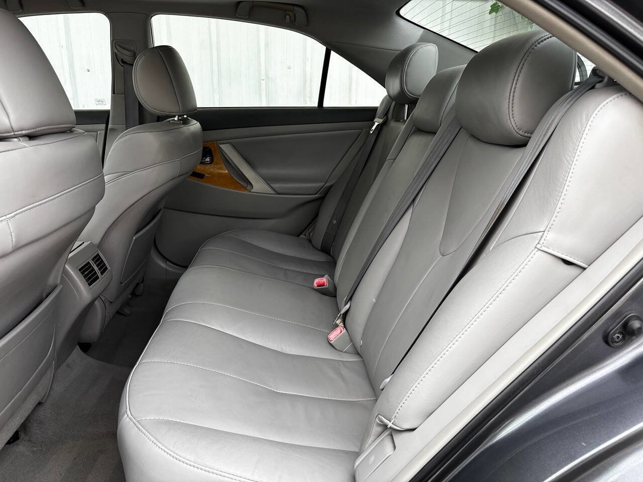 Used 2007 Toyota Camry XLE FWD image 36