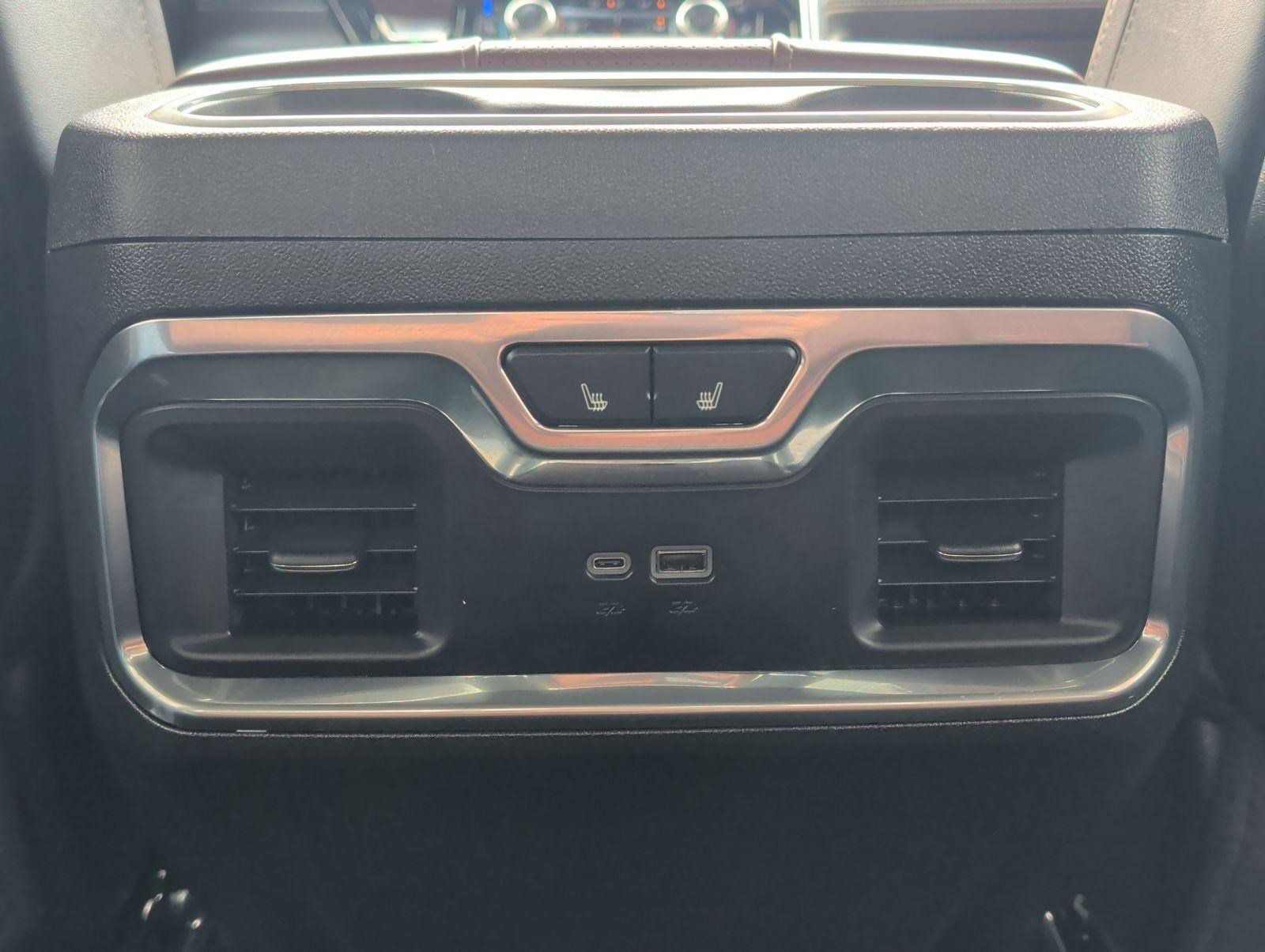 Used 2024 GMC Sierra 2500 Denali Ultimate image 26