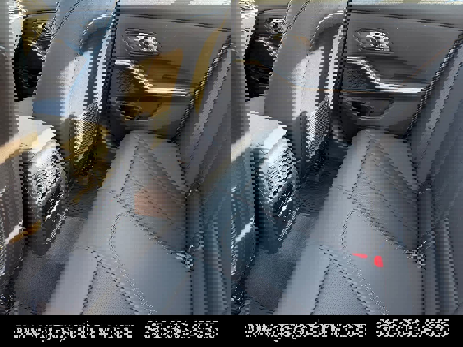 Used 2023 BMW 330i xDrive Sedan w/ Driving Assistance Package image 13