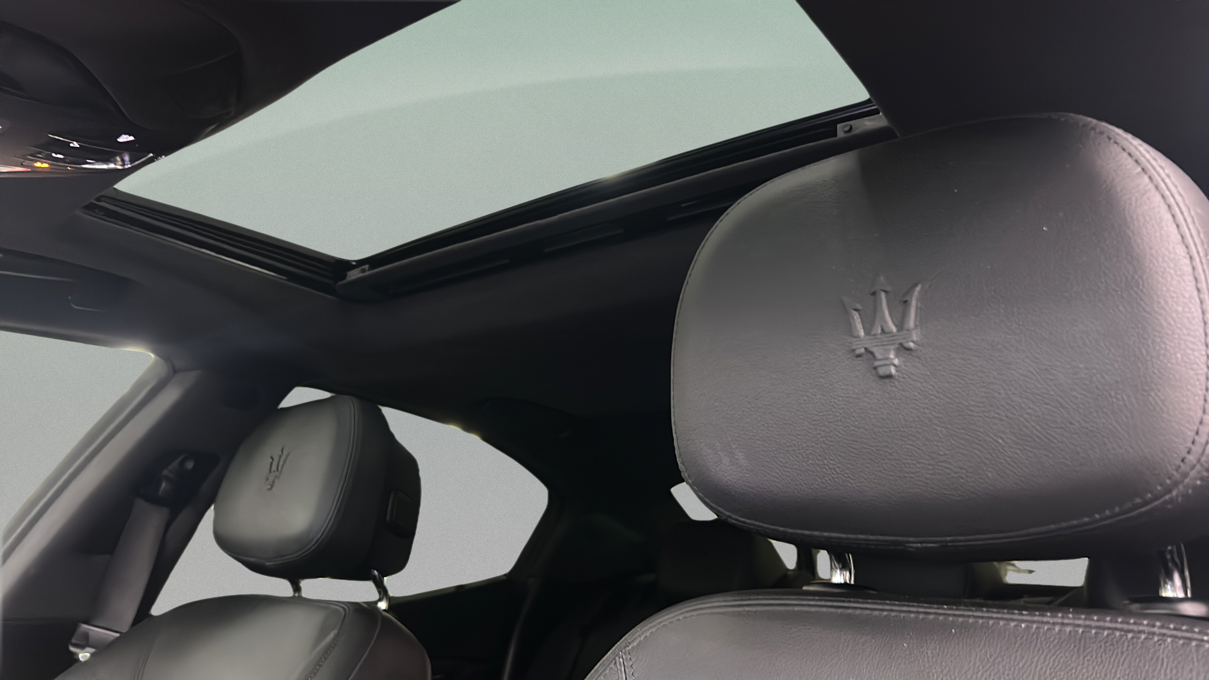 Used 2021 Maserati Ghibli RWD image 29