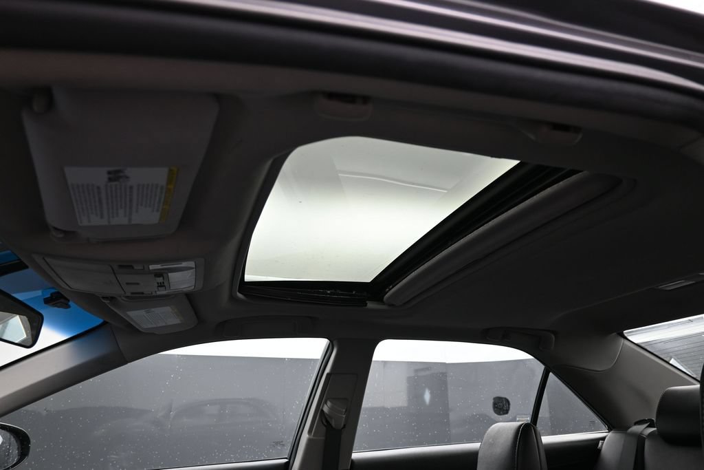 Used 2014 Toyota Camry SE w/ Moonroof Package FWD image 48