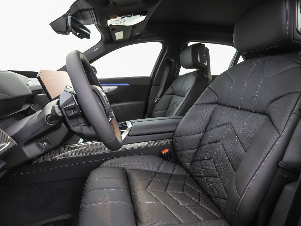 New 2027 BMW 740i xDrive w/ Executive Package AWD/4WD image 11