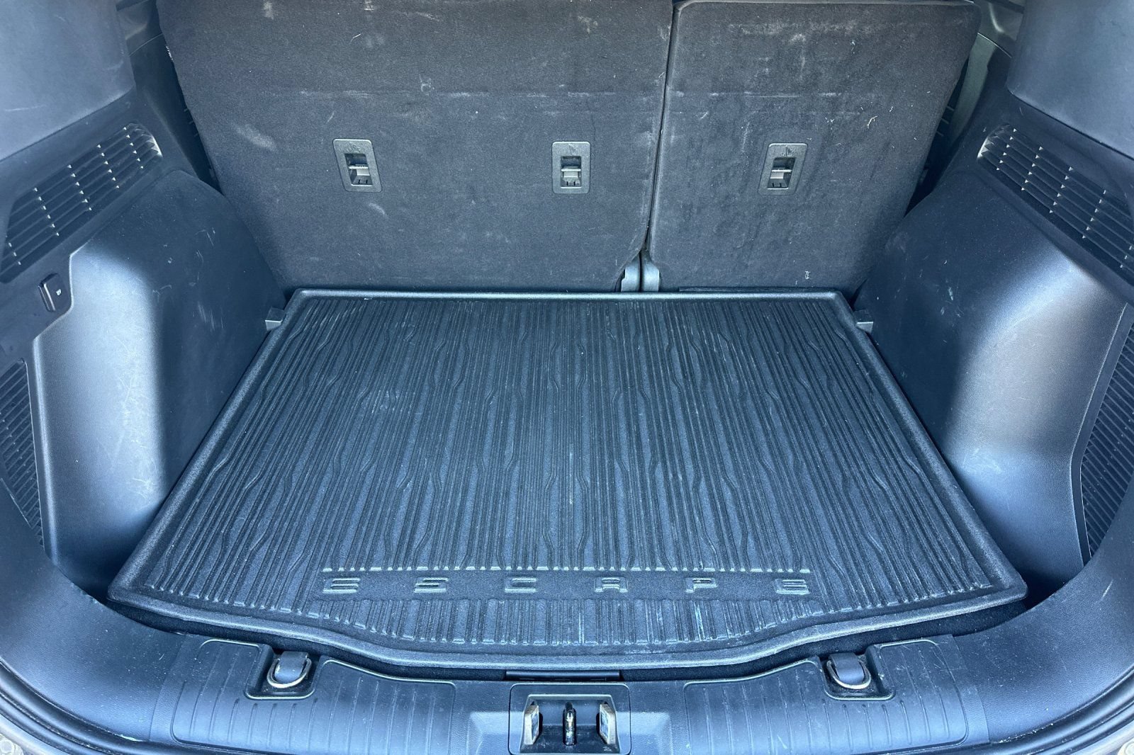 Used 2022 Ford Escape SE FWD image 14