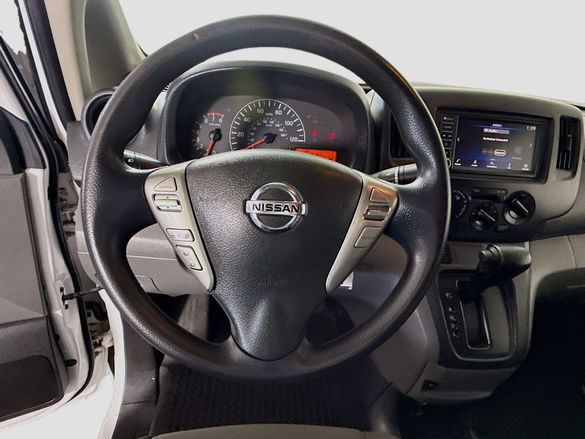 Used 2020 Nissan NV200 S image 13