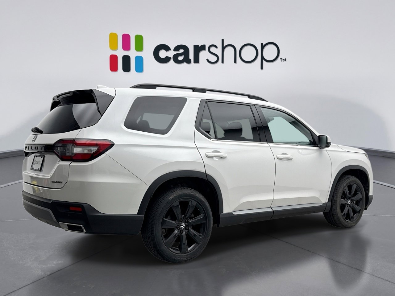 Used 2023 Honda Pilot Touring image 5