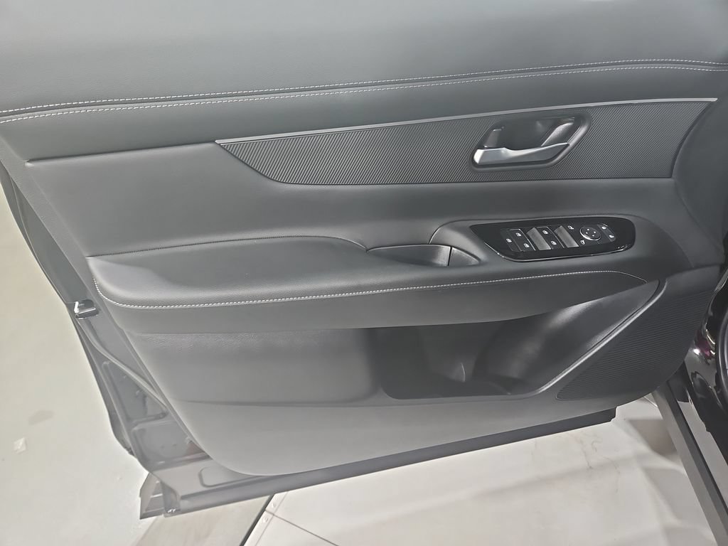 Certified 2025 Nissan Murano SV AWD/4WD image 12