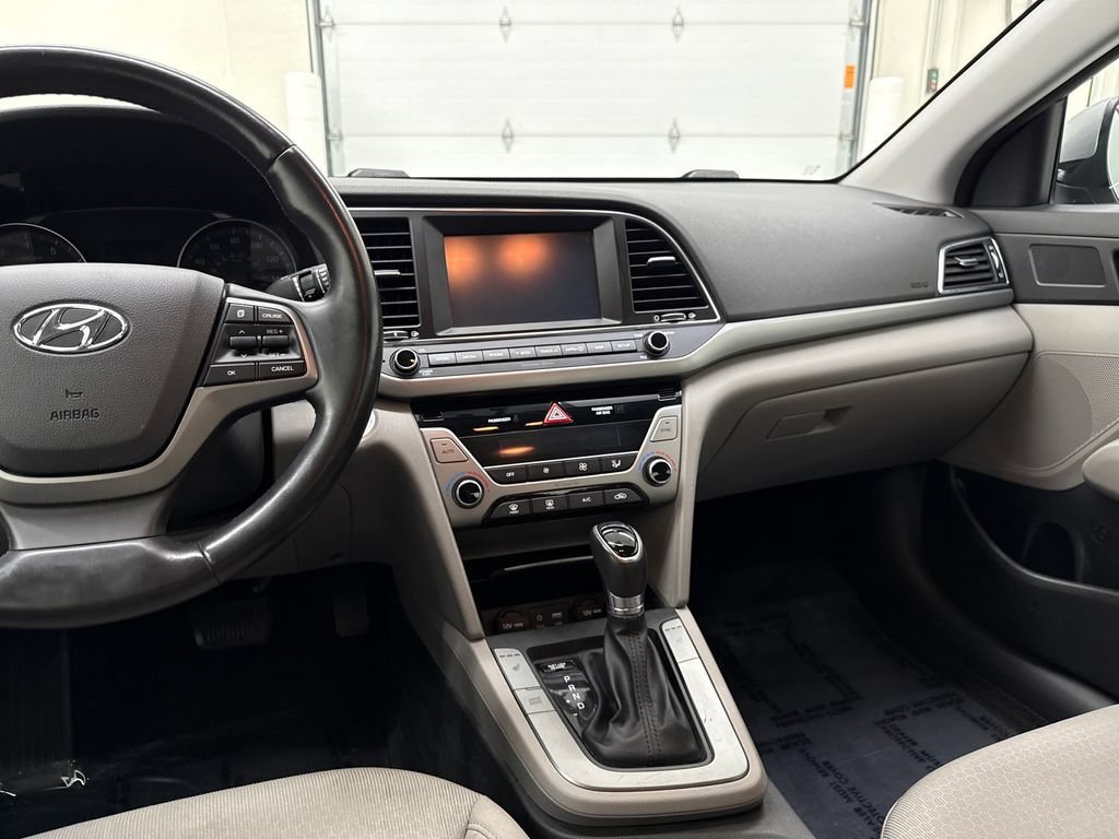 Used 2017 Hyundai Elantra SE w/ SE A/T Tech Package 03 FWD image 16