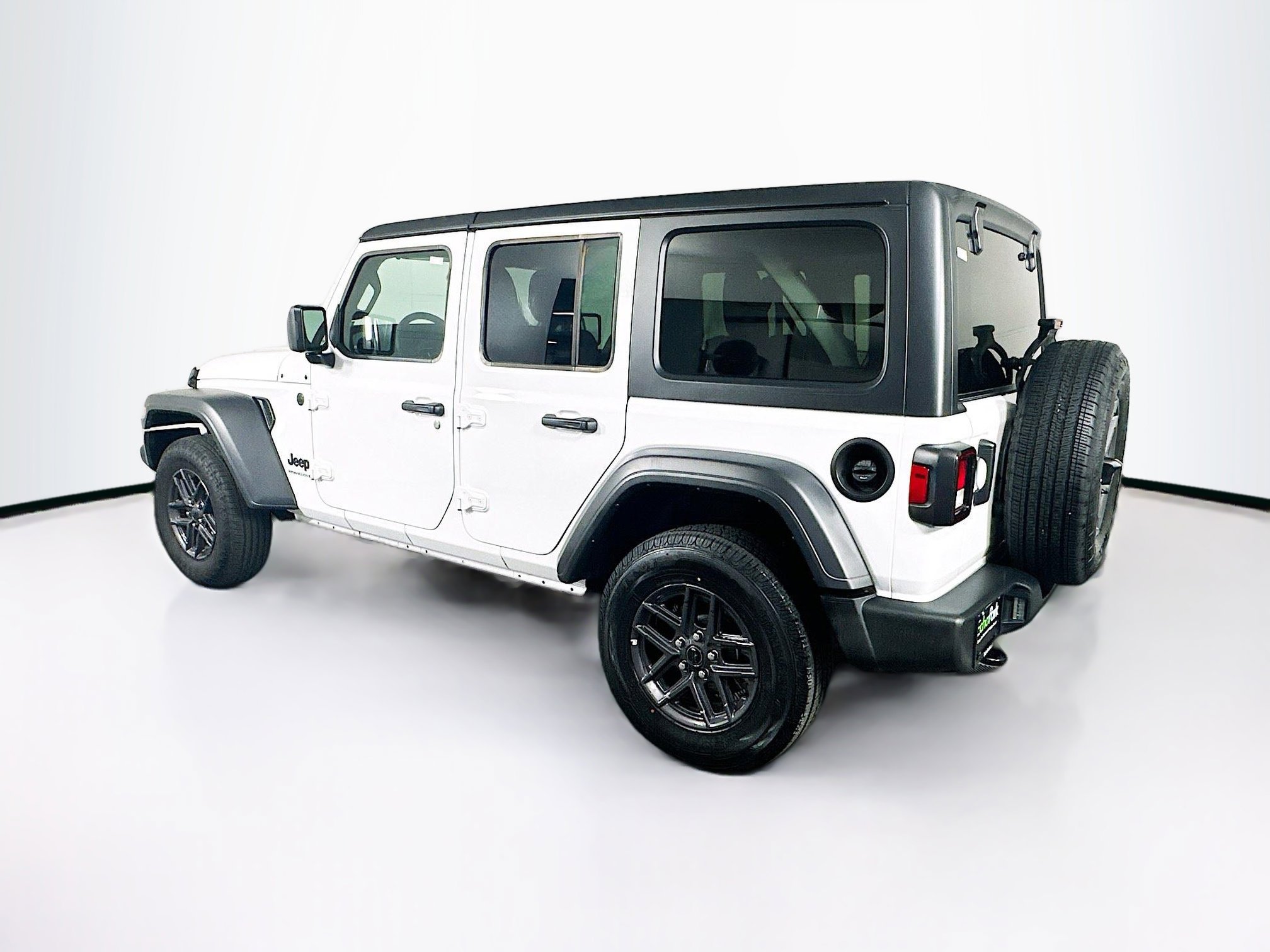Used 2025 Jeep Wrangler Sport S AWD/4WD image 5