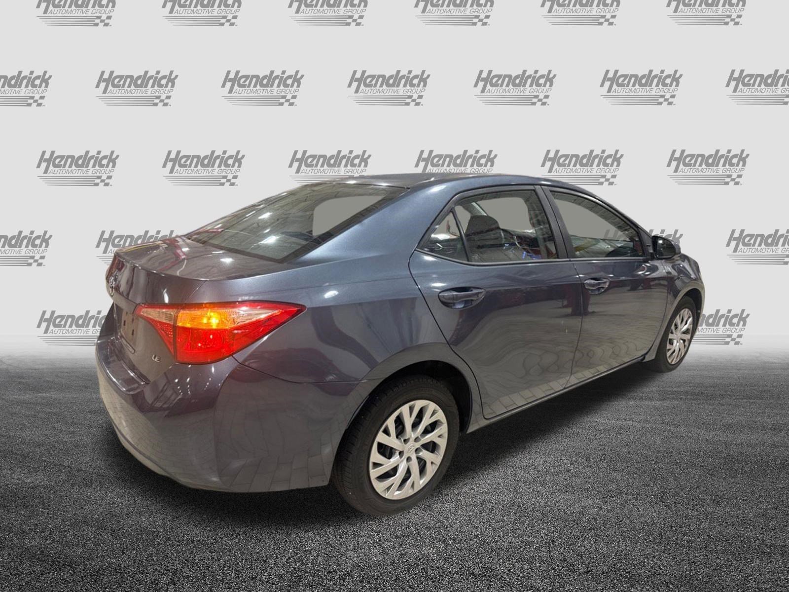 Used 2017 Toyota Corolla LE FWD image 6
