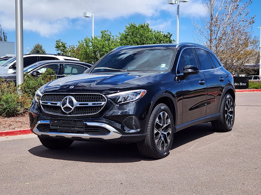 Used 2026 Mercedes-Benz GLC 350e 4MATIC image 3