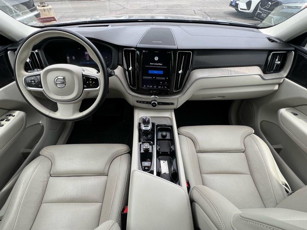 Certified 2023 Volvo XC60 B6 Ultimate w/ Protection Package Premier AWD/4WD image 25