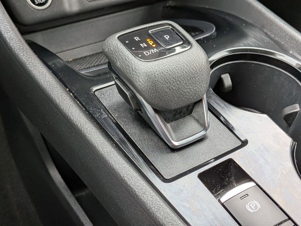 Used 2023 Nissan Rogue SV image 15