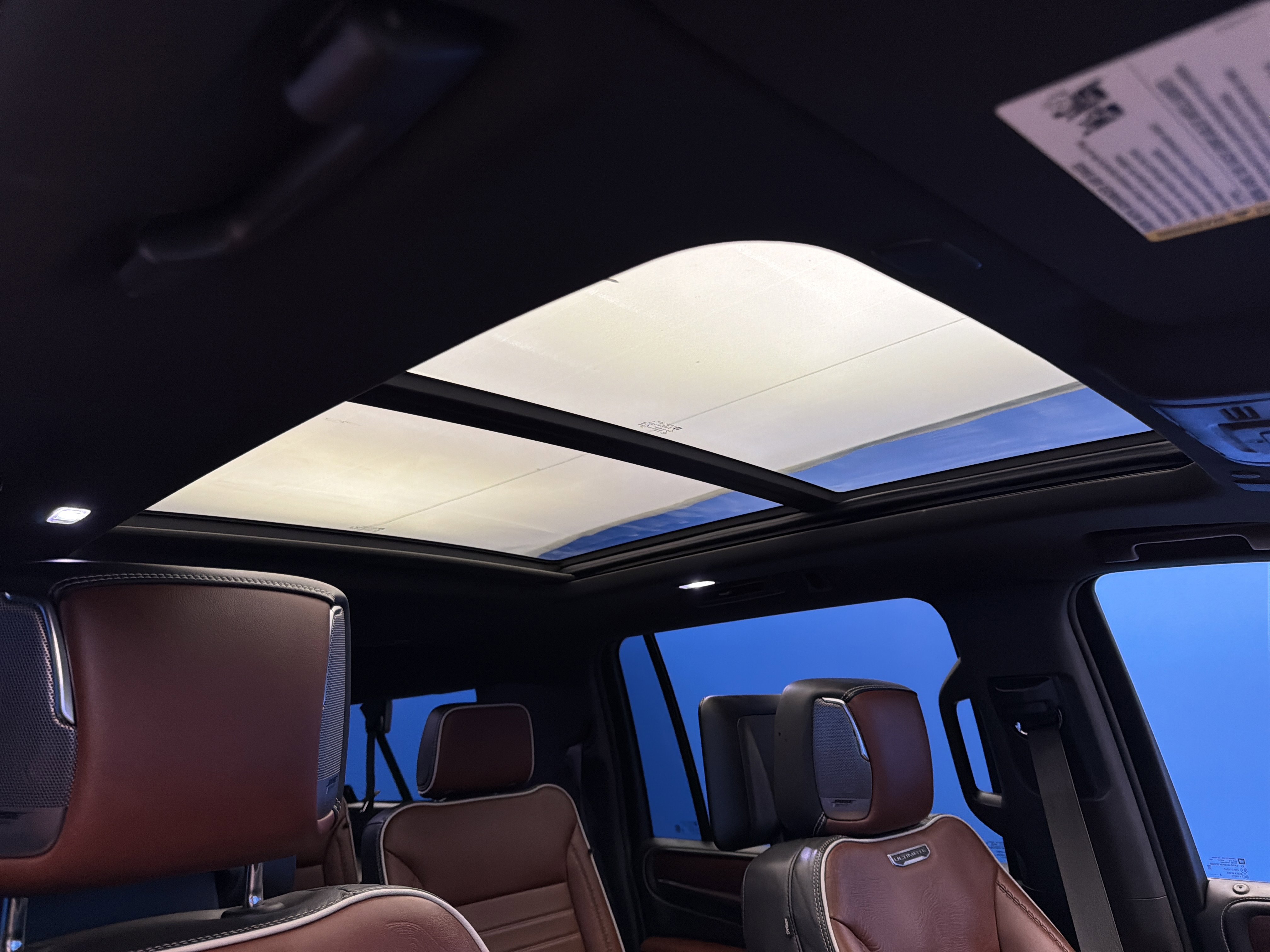 Used 2023 GMC Yukon XL Denali Ultimate image 27