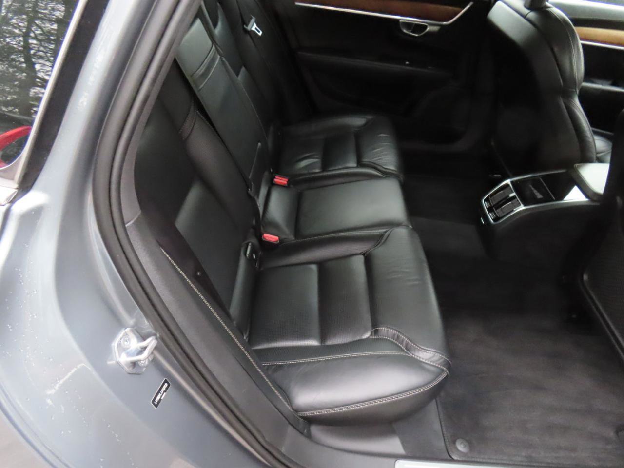 Used 2018 Volvo S90 T6 Inscription w/ Convenience Package image 13