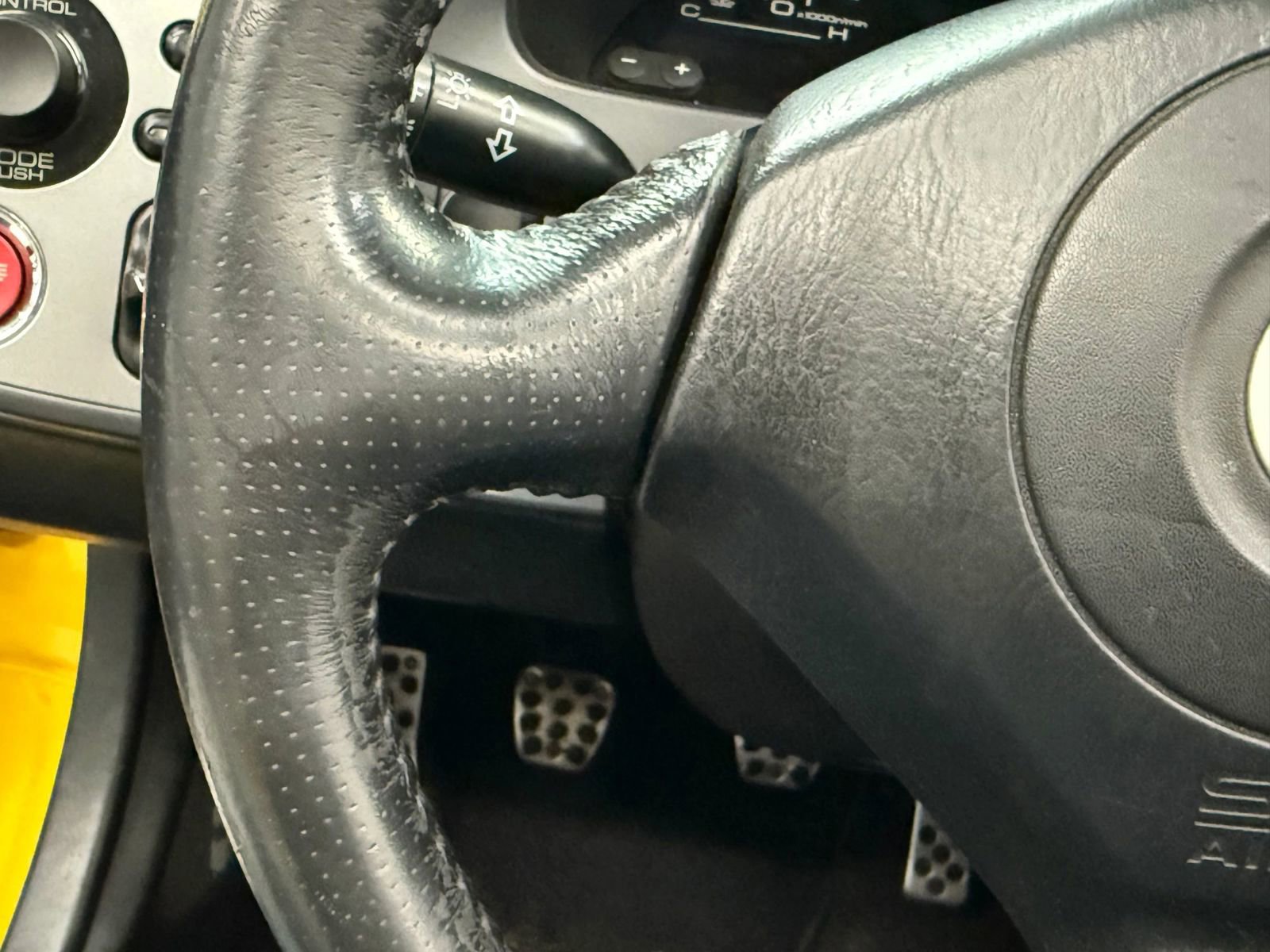 Used 2003 Honda S2000 image 22