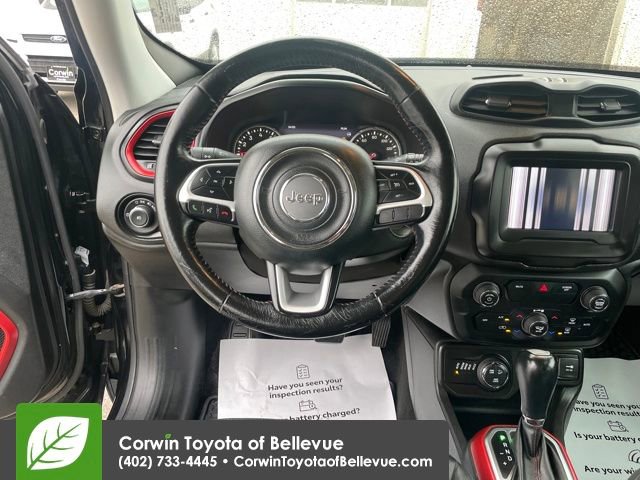 Used 2018 Jeep Renegade Trailhawk image 21