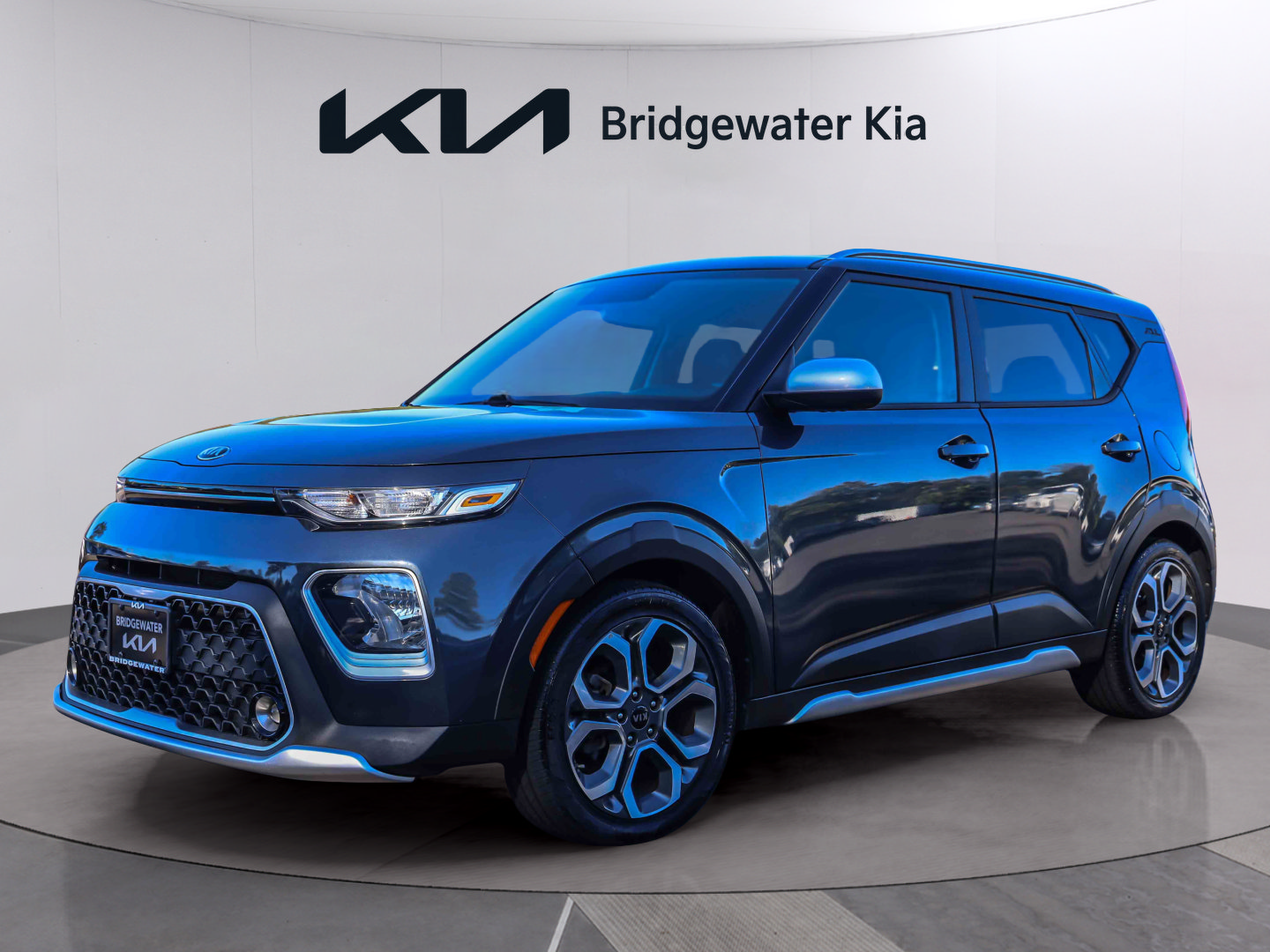 Used 2020 Kia Soul X-Line FWD image 3