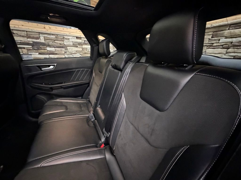 Used 2020 Ford Edge ST w/ Cold Weather Package image 29
