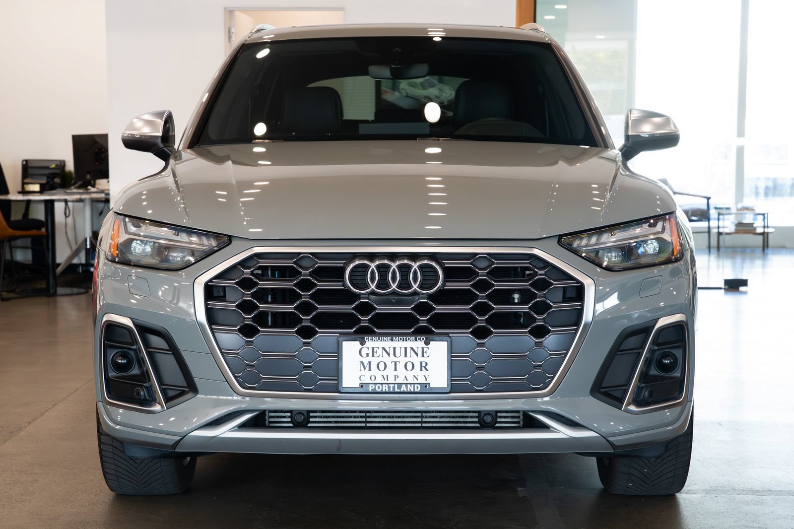 Used 2021 Audi SQ5 Prestige AWD/4WD image 2