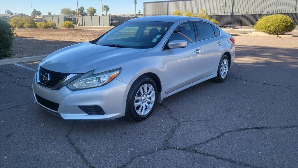 Used 2016 Nissan Altima 2.5 S w/ Power Driver Seat Package image 4