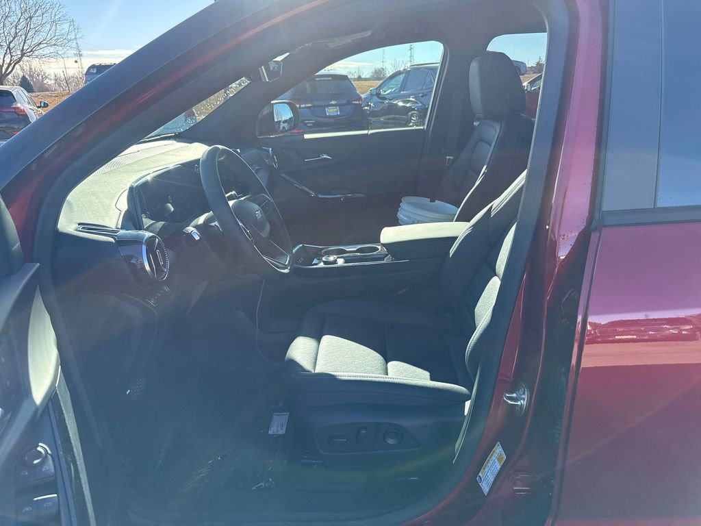 New 2026 Chevrolet Equinox LT w/ Convenience Package II image 9