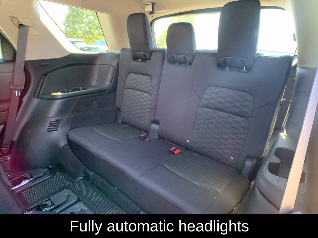 Used 2023 Nissan Pathfinder S AWD/4WD image 25