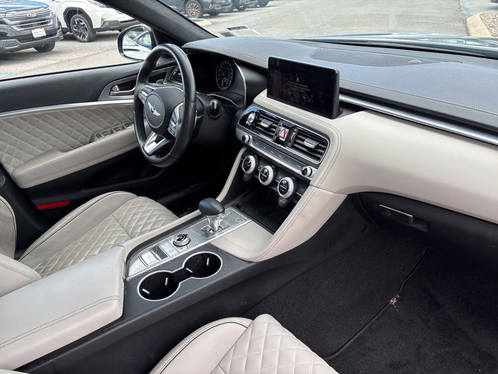 Used 2023 Genesis G70 3.3T w/ Sport Prestige Package image 7