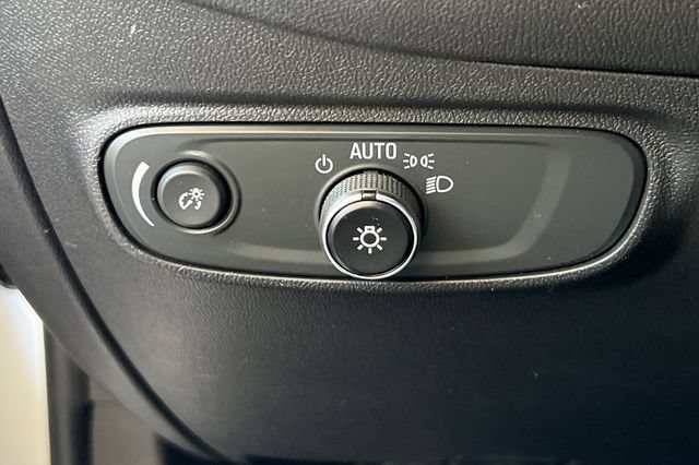 Used 2024 Chevrolet Equinox LT FWD image 36