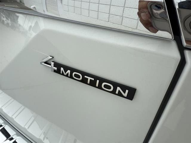 New 2025 Volkswagen Atlas SEL image 12