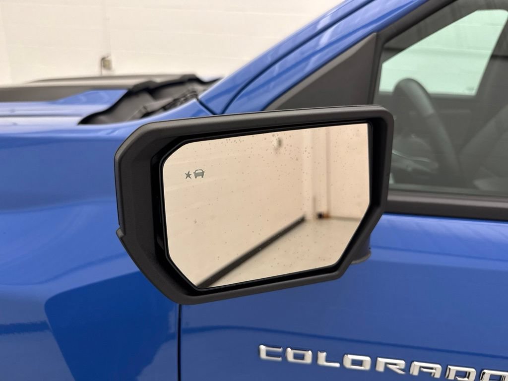 Used 2025 Chevrolet Colorado ZR2 AWD/4WD image 11