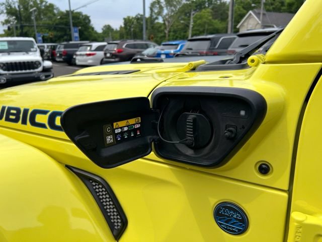 Used 2023 Jeep Wrangler Unlimited Rubicon 4xe w/ Cold Weather Group AWD/4WD image 39