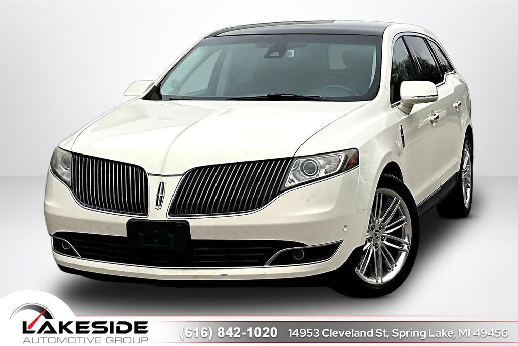 Used 2013 Lincoln MKT AWD image 1