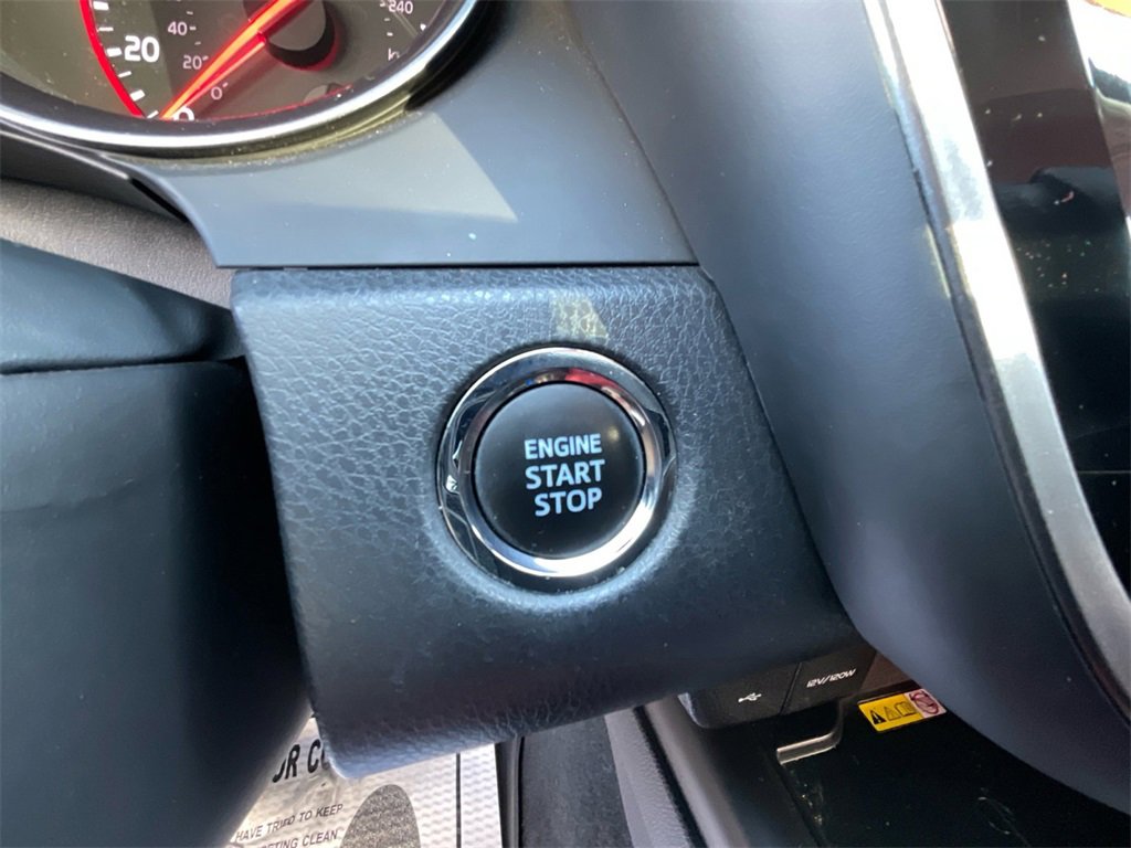 Used 2022 Toyota Camry XSE image 29