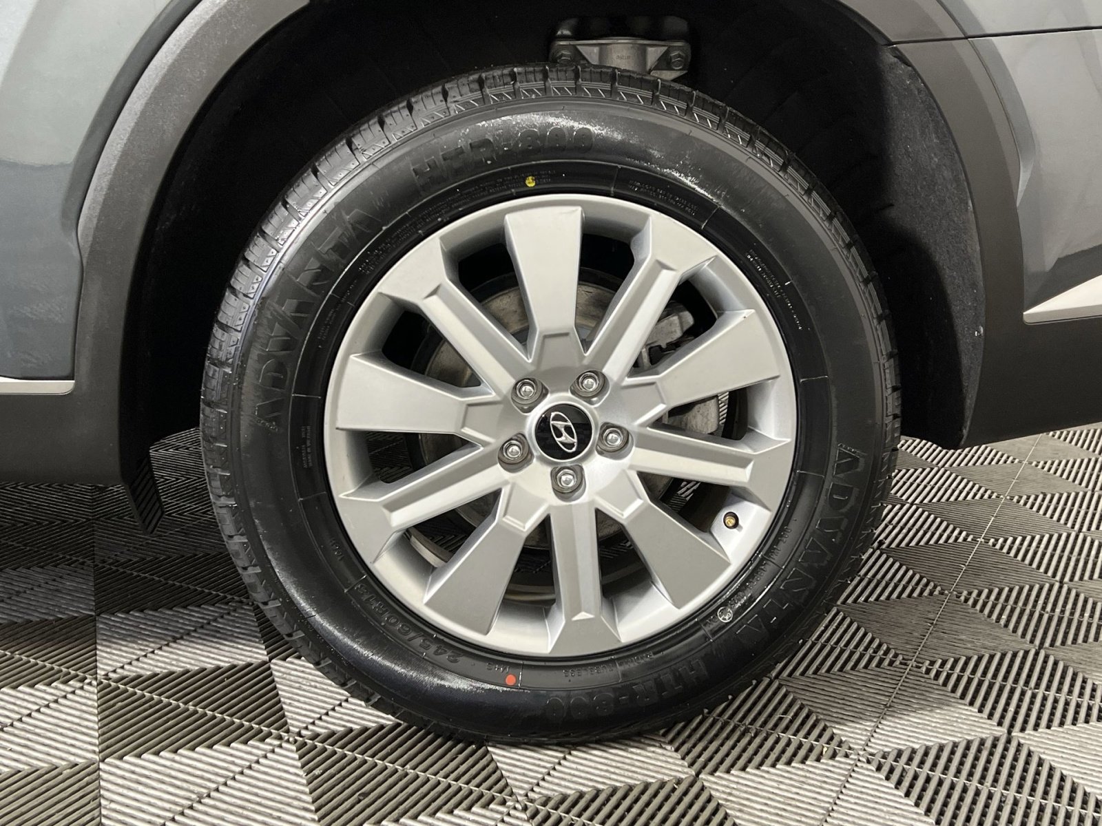 Used 2023 Hyundai Palisade SEL image 12