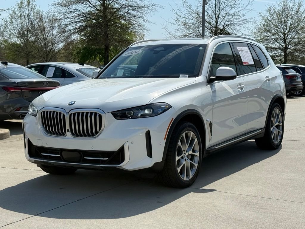 Used 2024 BMW X5 xDrive40i AWD/4WD image 11