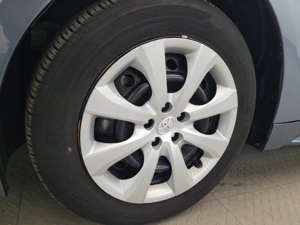 Used 2024 Toyota Corolla LE FWD image 31