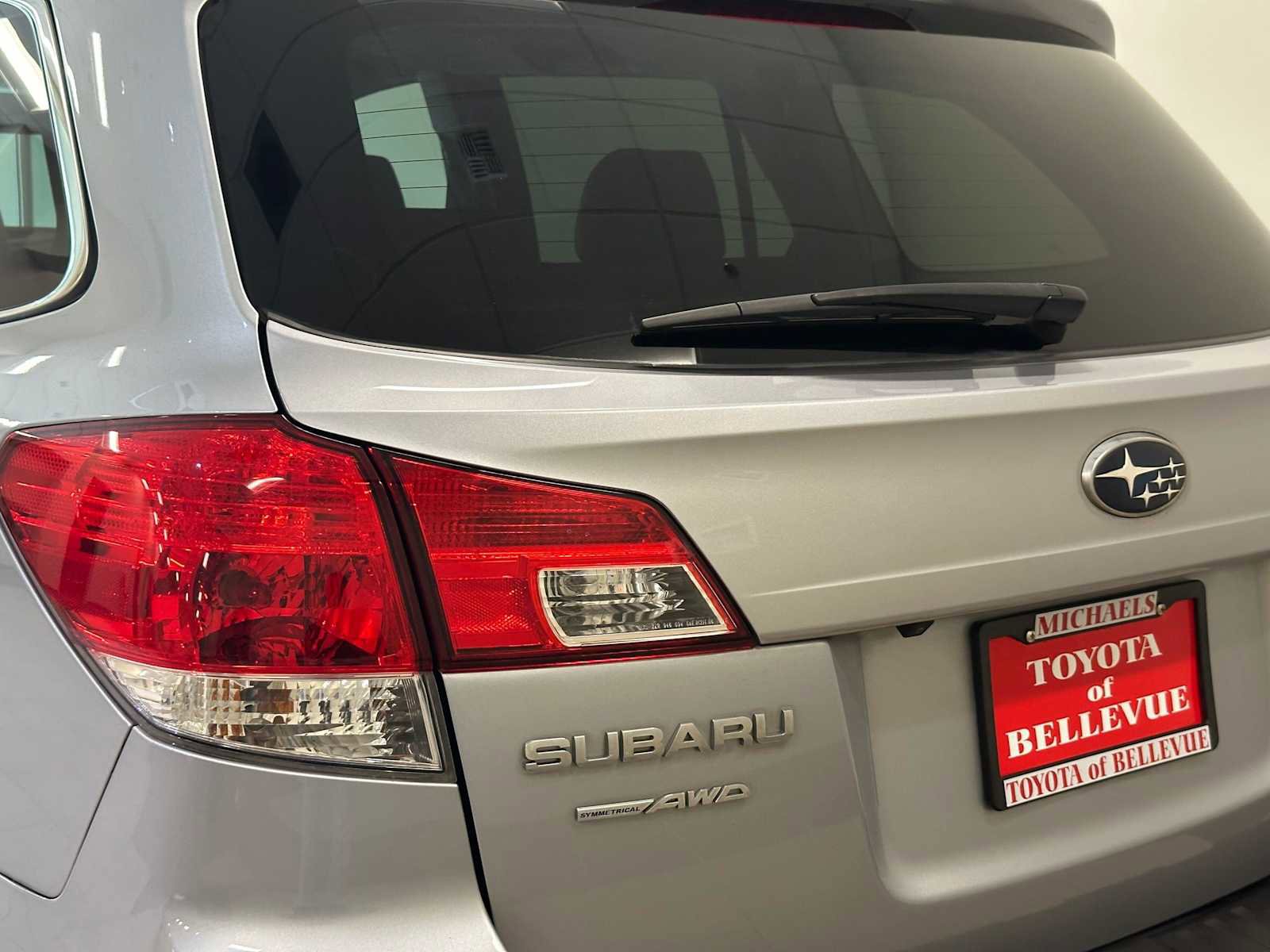 Used 2014 Subaru Outback 2.5i Limited AWD/4WD image 7
