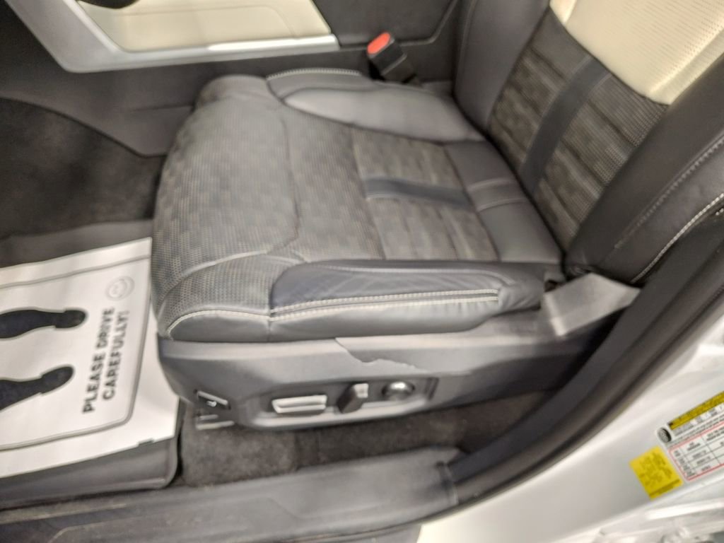 Used 2024 Toyota Sequoia Capstone AWD/4WD image 28