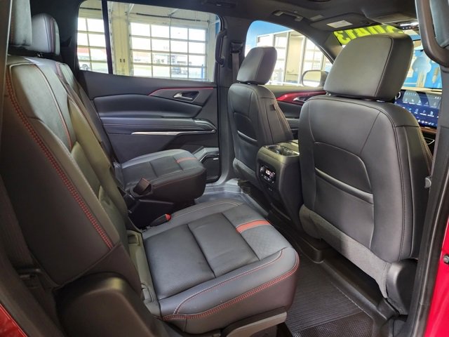 Certified 2025 Chevrolet Traverse RS w/ LPO, Floor Liner Package image 19