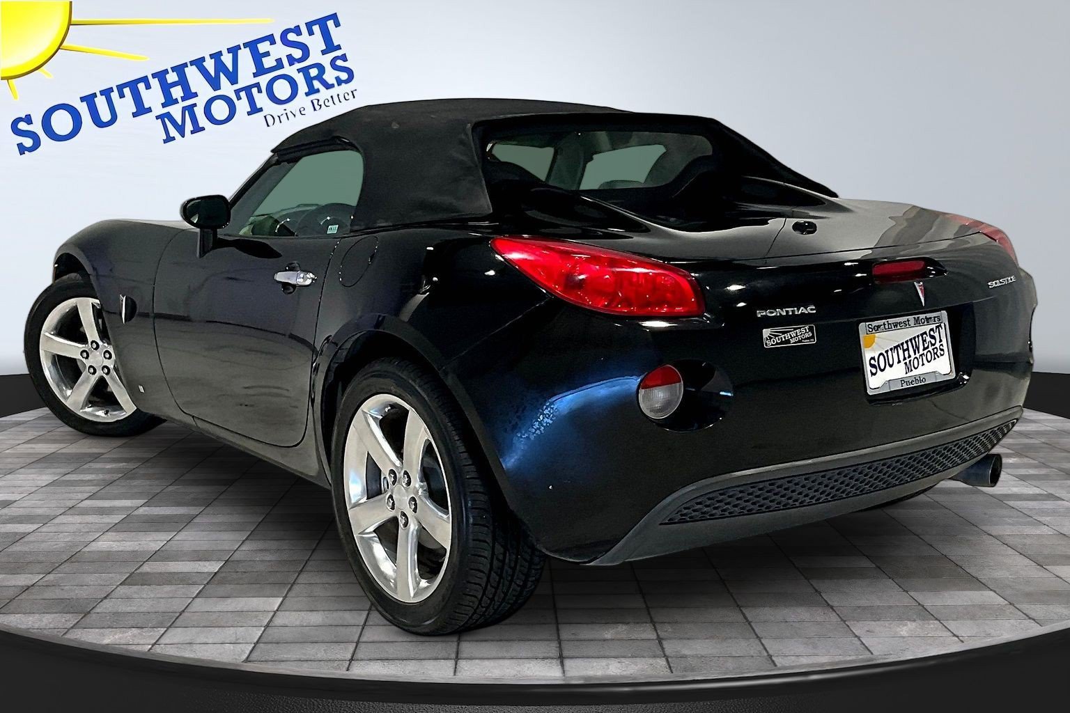 Used 2007 Pontiac Solstice Convertible w/ Premium Package RWD image 5