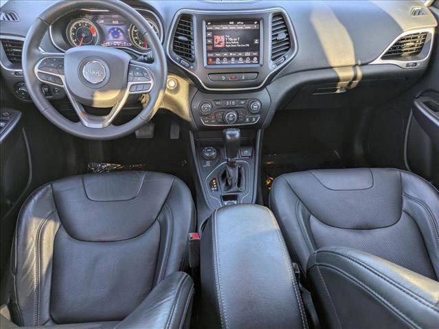 Used 2021 Jeep Cherokee Latitude Lux w/ Comfort/Convenience Group AWD/4WD image 17