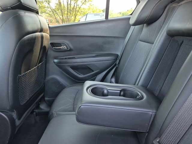 Certified 2020 Chevrolet Trax LT w/ Sun & Sound Package AWD/4WD image 29