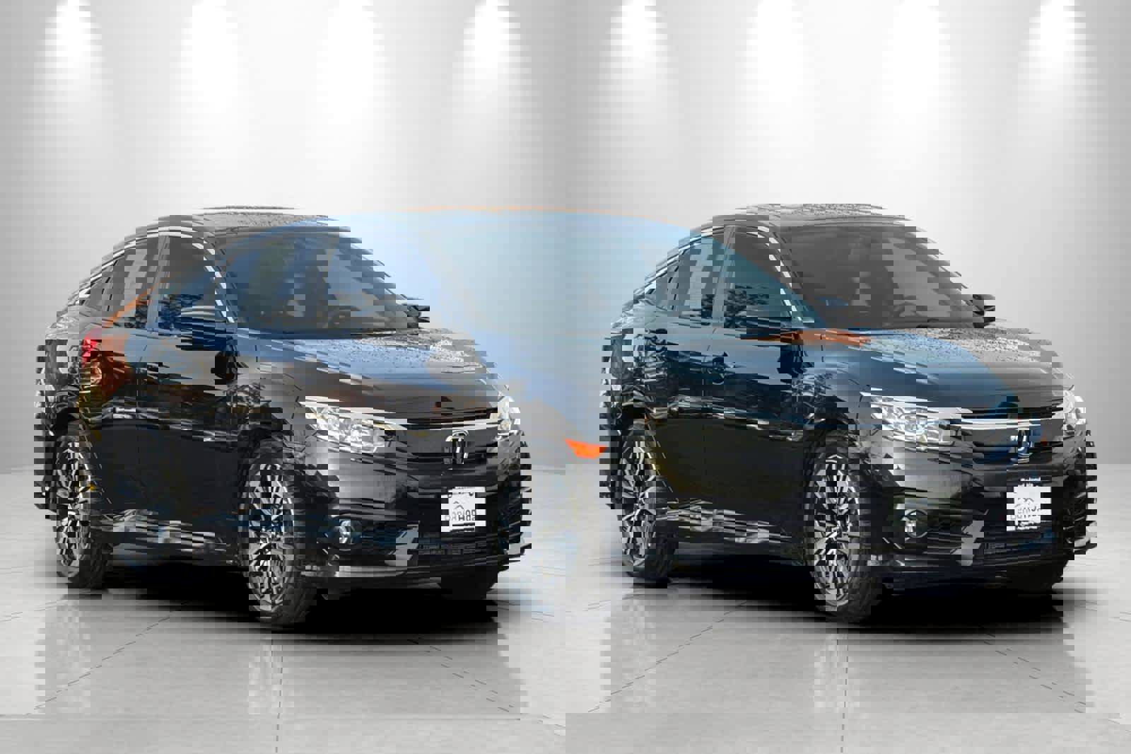 Used 2018 Honda Civic EX-L image 9