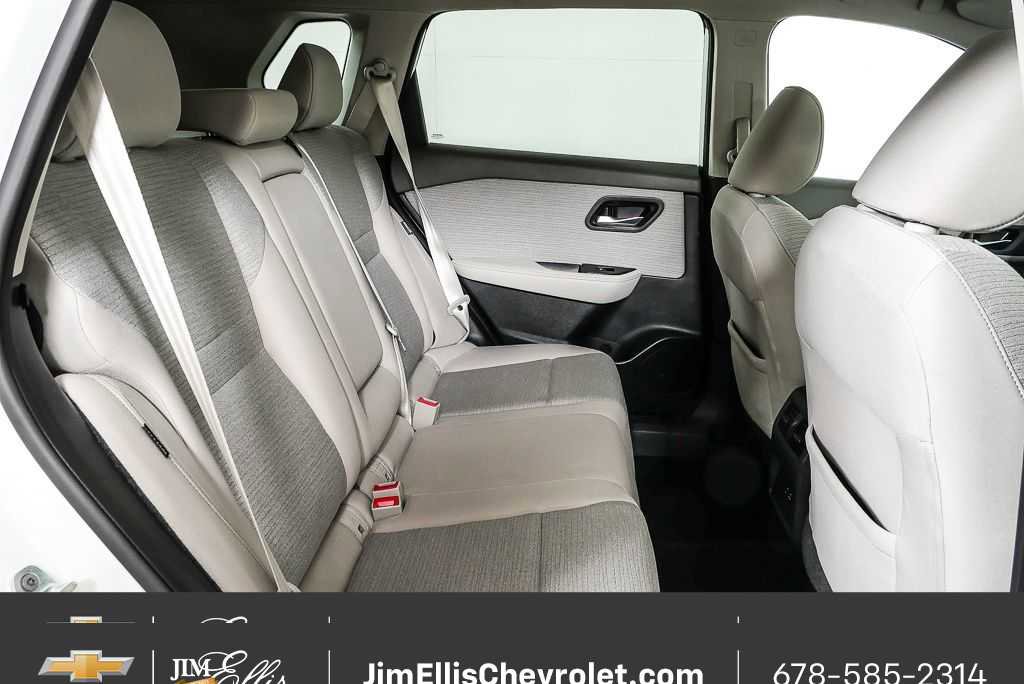 Used 2022 Nissan Rogue SV image 20