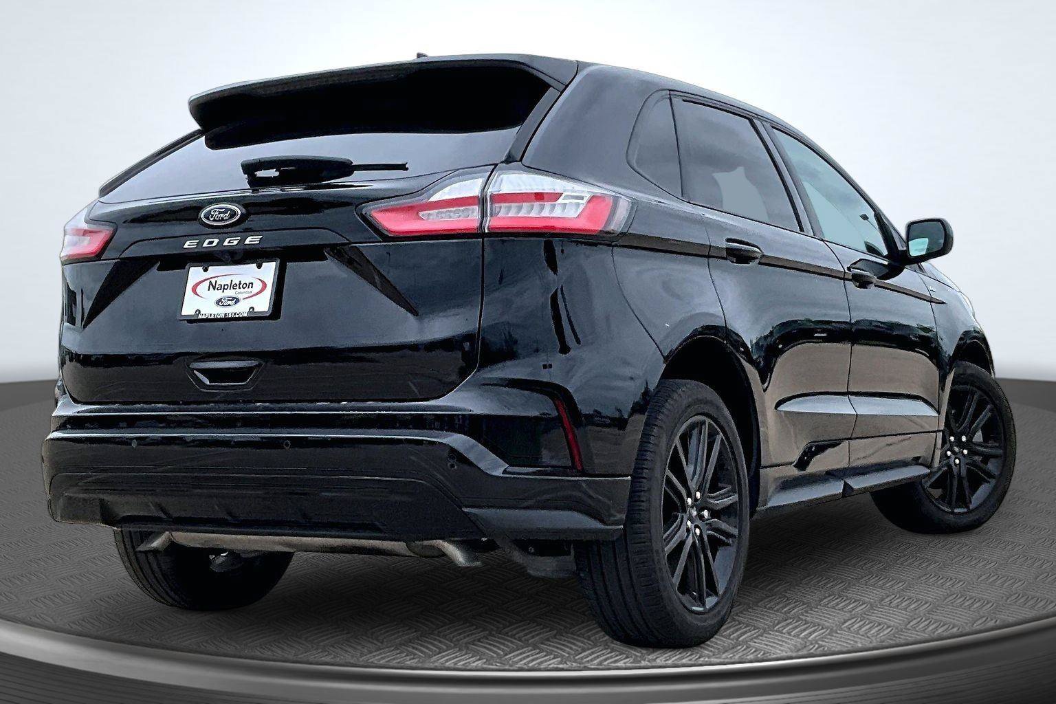 Used 2024 Ford Edge ST-Line AWD/4WD image 2