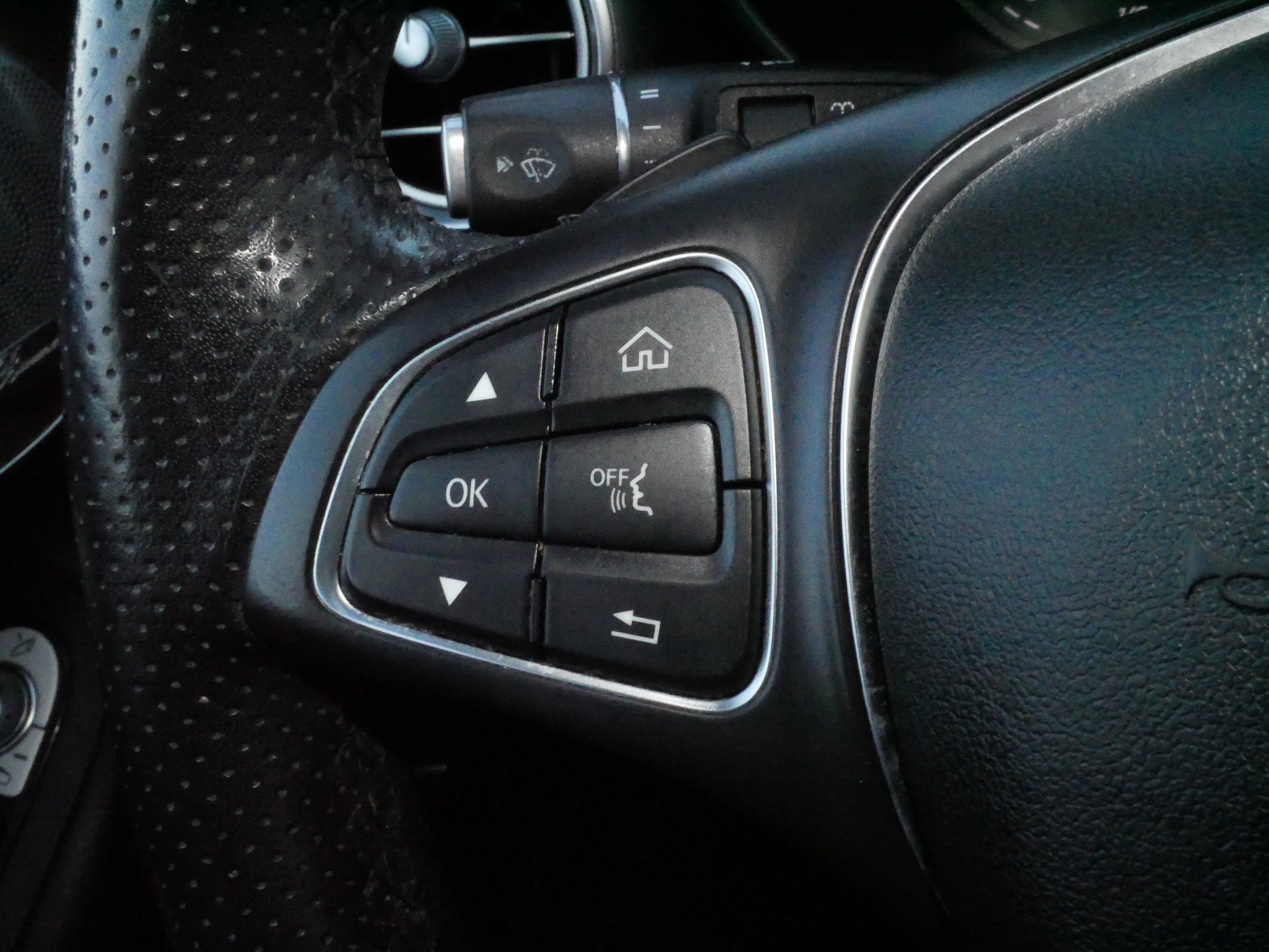 Used 2017 Mercedes-Benz GLC 300 4MATIC image 26