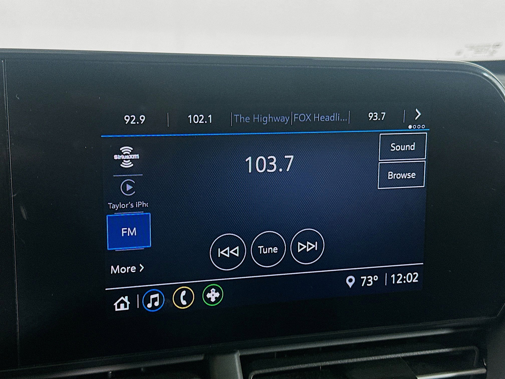 Used 2025 Chevrolet Trax LS FWD image 21