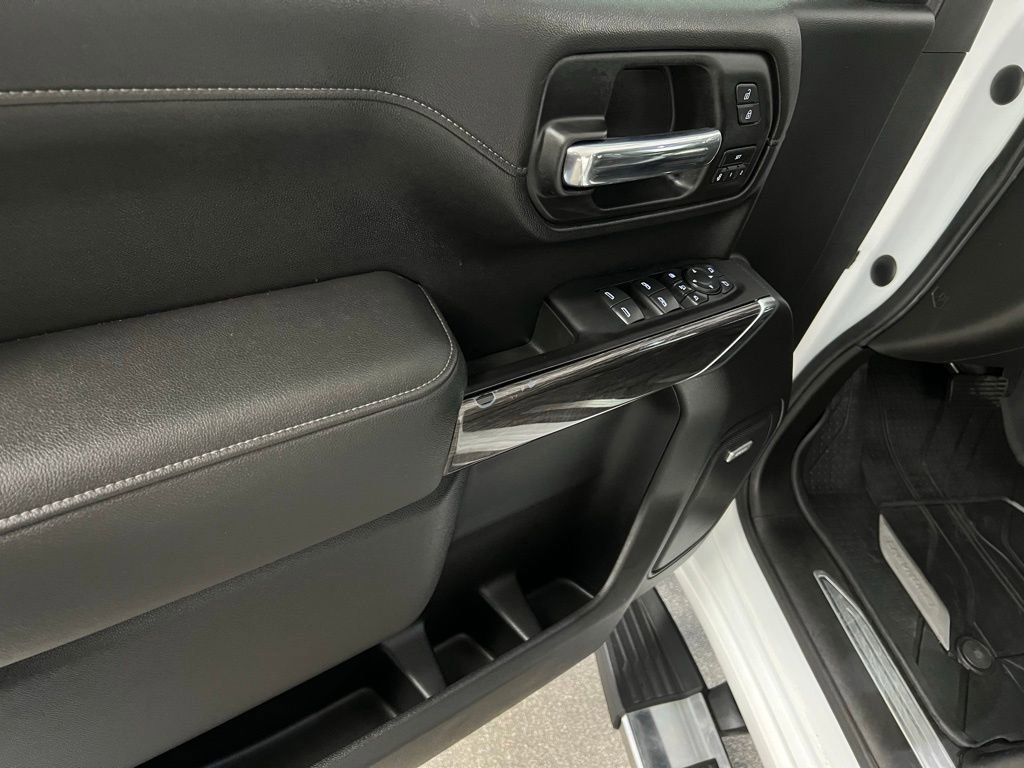 Used 2020 Chevrolet Silverado 2500 LTZ image 31