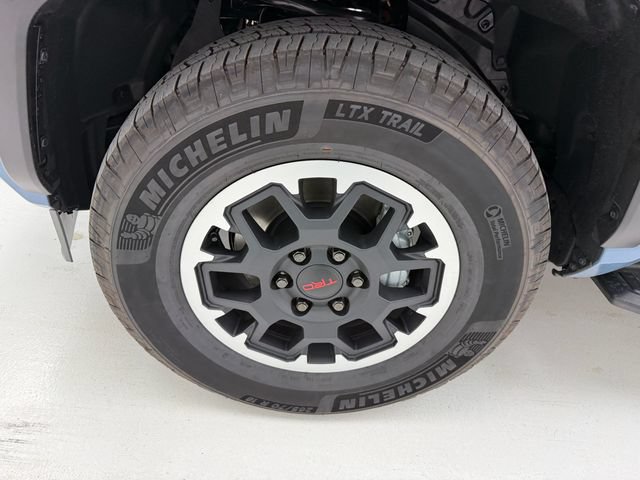 New 2026 Toyota 4Runner TRD Off-Road Premium AWD/4WD image 7